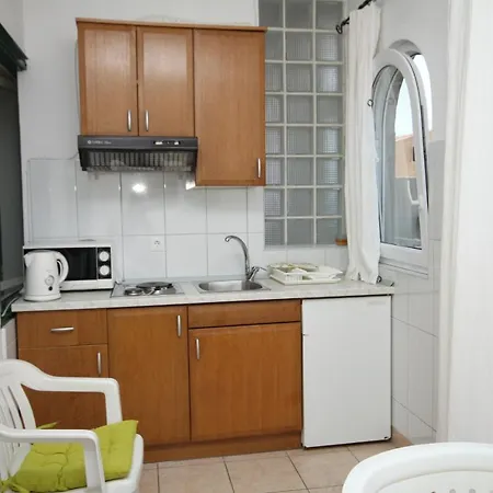 Apartment By The Sea Tucepi, Makarska - 6656