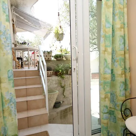 Apartment By The Sea Tucepi, Makarska - 6656 *