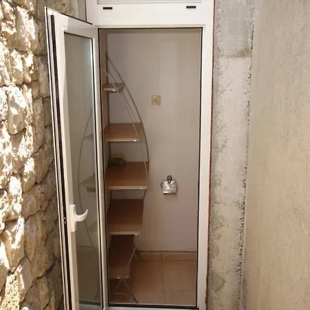 By The Sea Tucepi, Makarska - 6656 Apartment *