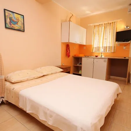 Apartment By The Sea Tucepi, Makarska - 6656